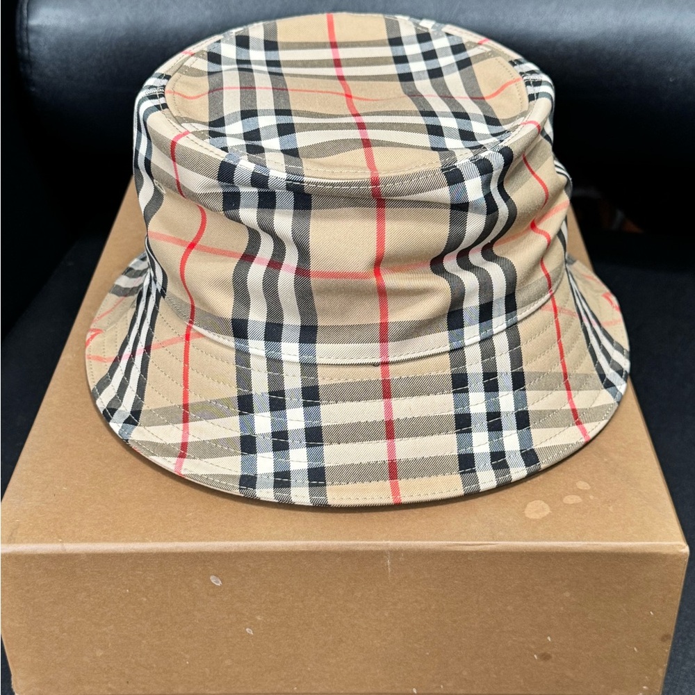 Burberry Women’s Bucket Hat